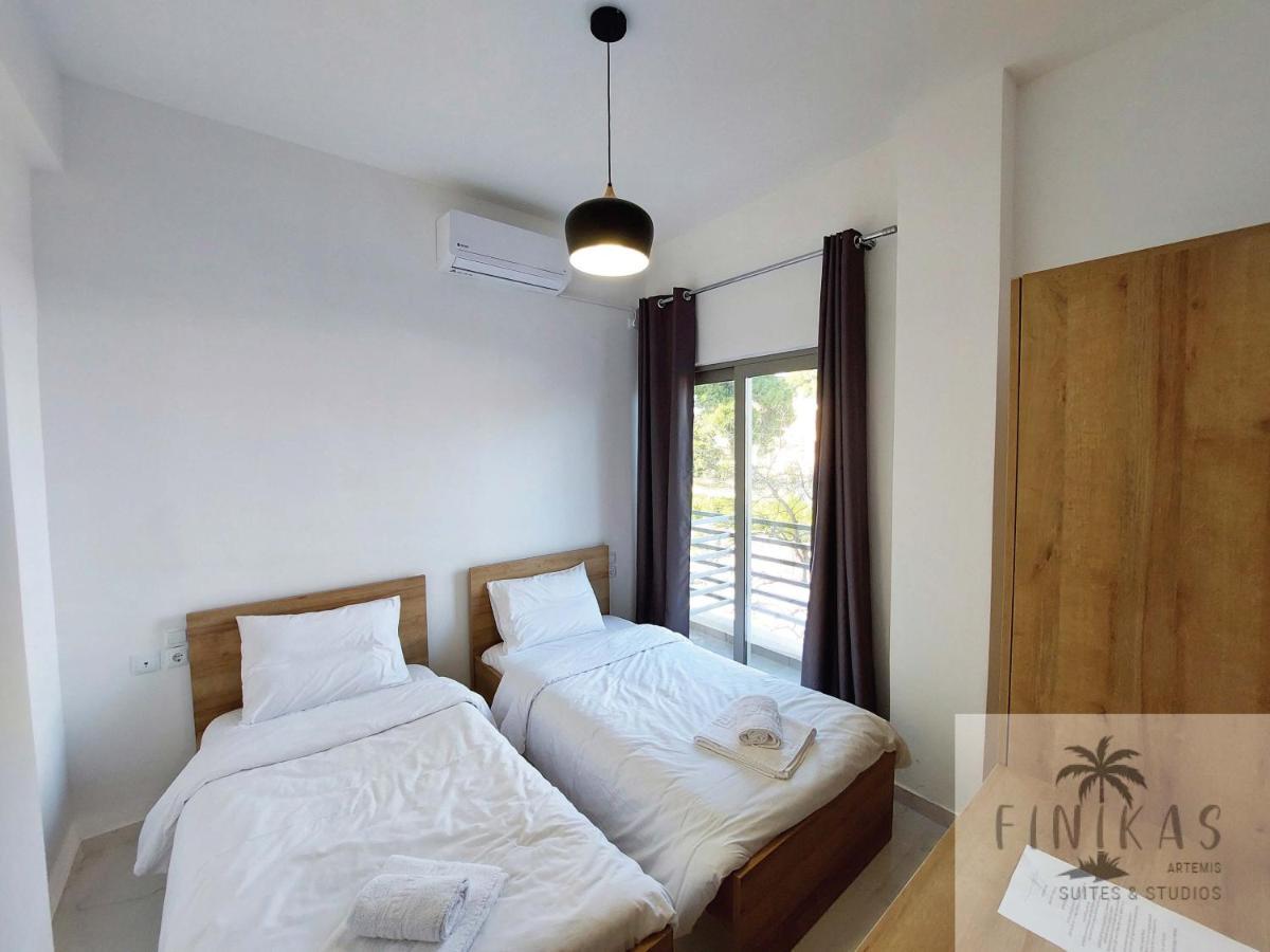 Finikas Suites & Apartments 10Min From Athens Airport 아르테미다 외부 사진