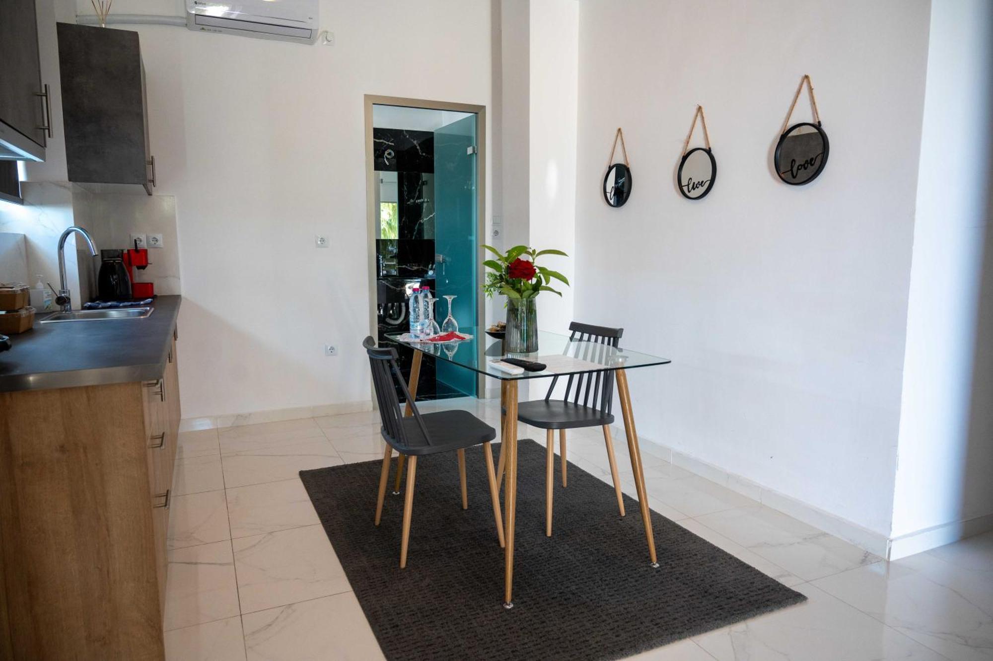 Finikas Suites & Apartments 10Min From Athens Airport 아르테미다 외부 사진