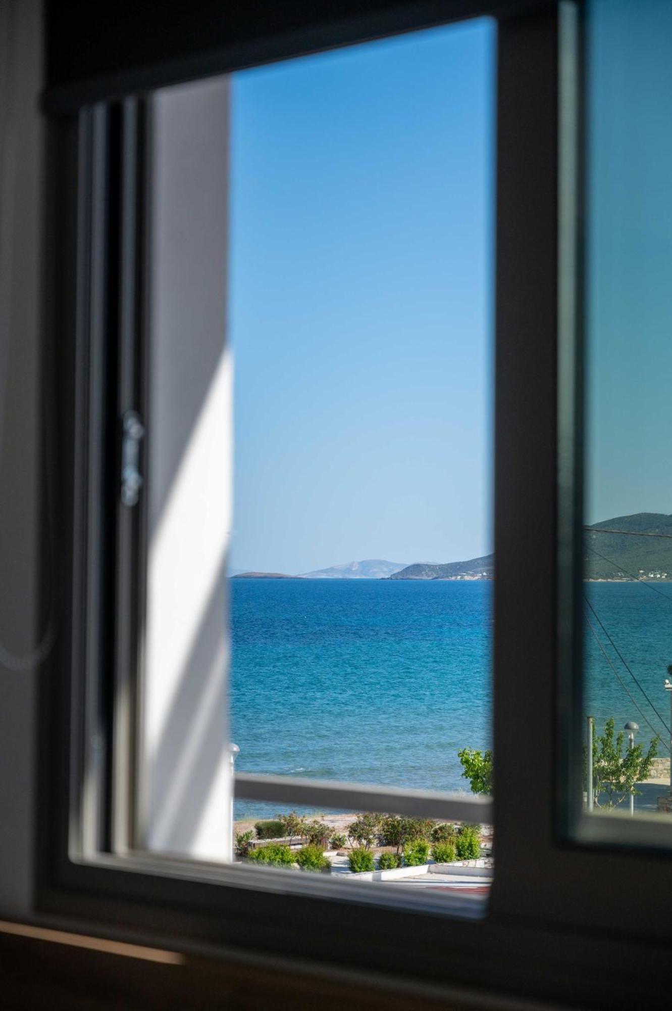 Finikas Suites & Apartments 10Min From Athens Airport 아르테미다 외부 사진