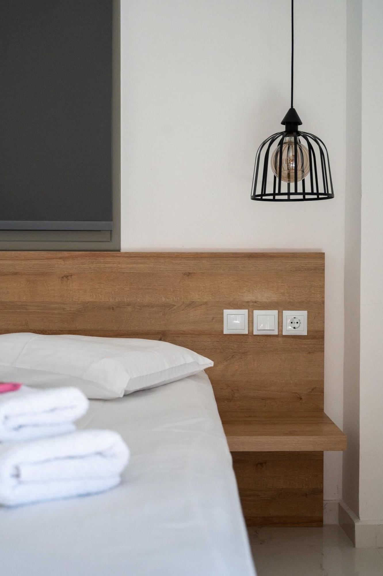 Finikas Suites & Apartments 10Min From Athens Airport 아르테미다 외부 사진
