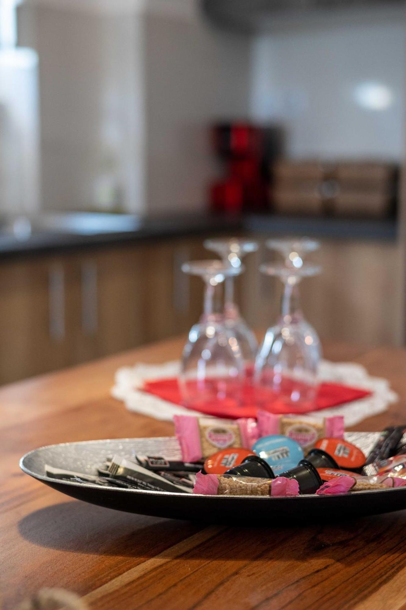 Finikas Suites & Apartments 10Min From Athens Airport 아르테미다 외부 사진