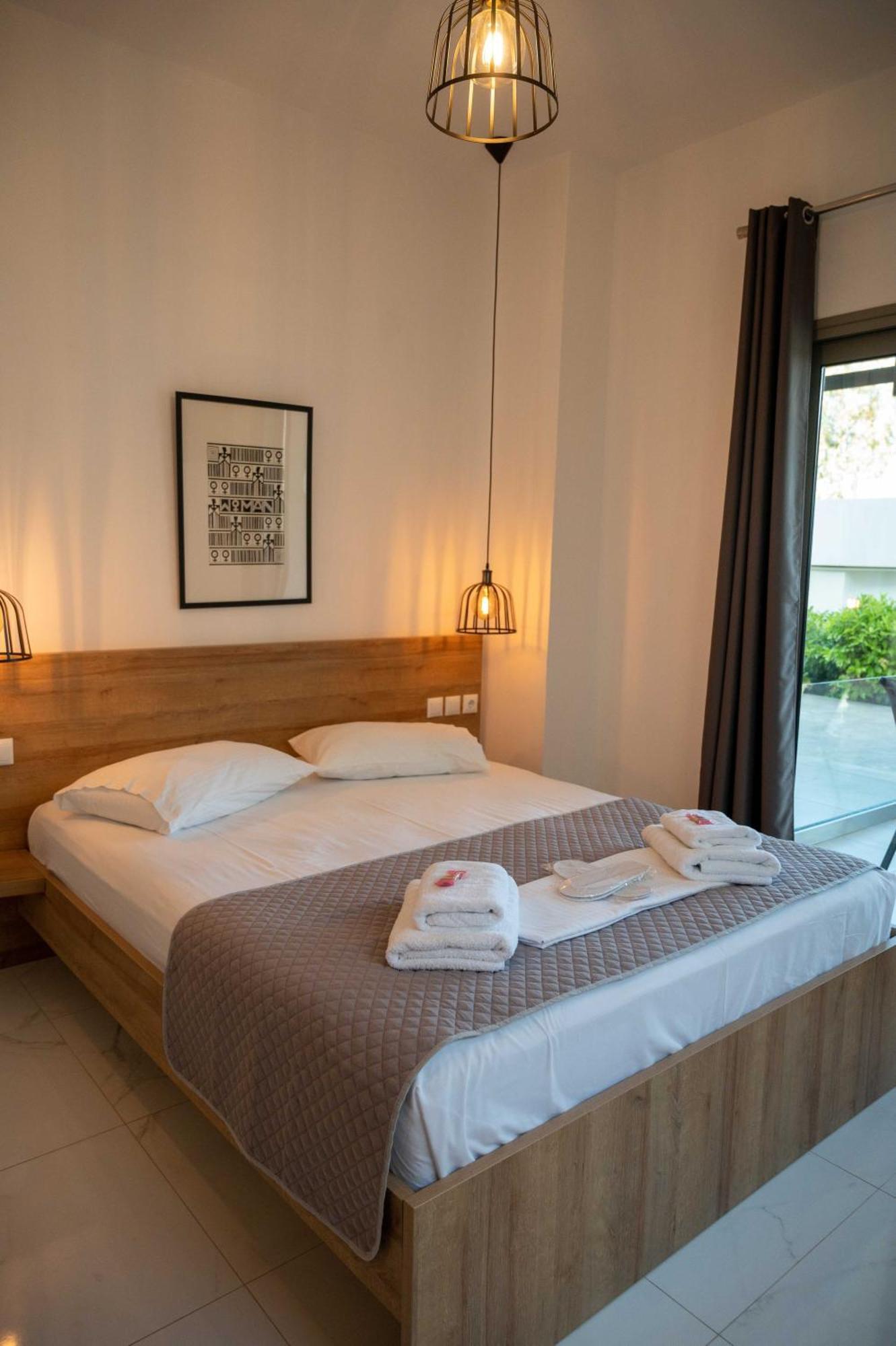 Finikas Suites & Apartments 10Min From Athens Airport 아르테미다 외부 사진